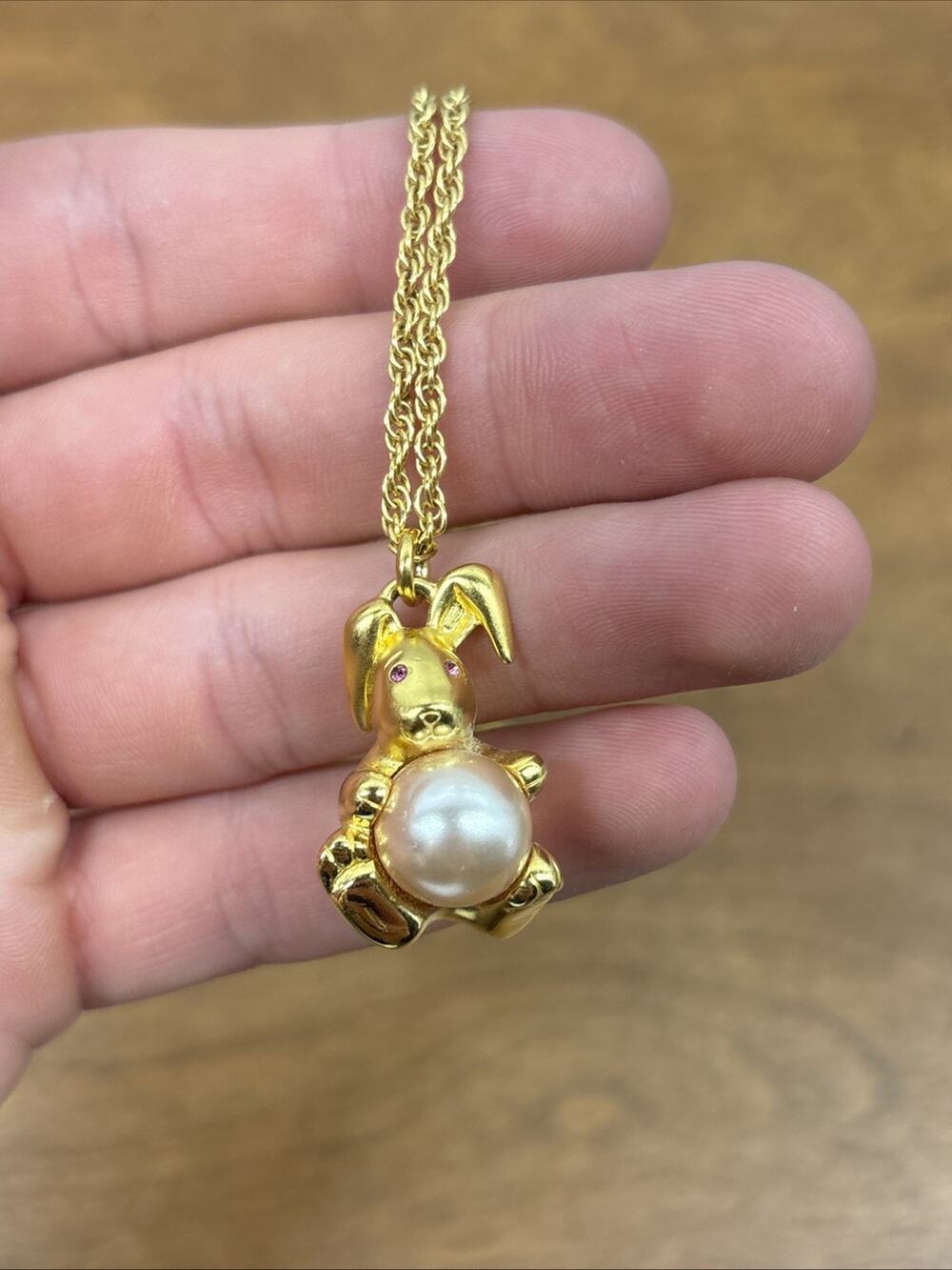 JOAN RIVERS GOLD RABBIT HOLDING PINK FAUX PEARL PENDANT NECKLACE